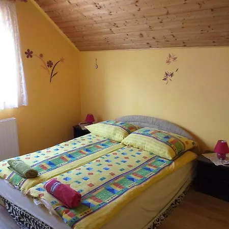 Oazis Vendeghaz Apartment Aszofo
